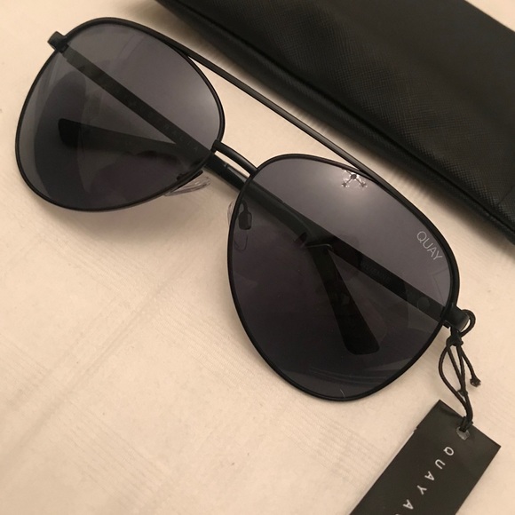 Quay Australia Accessories - Quay Australia Oversized Sunglasses